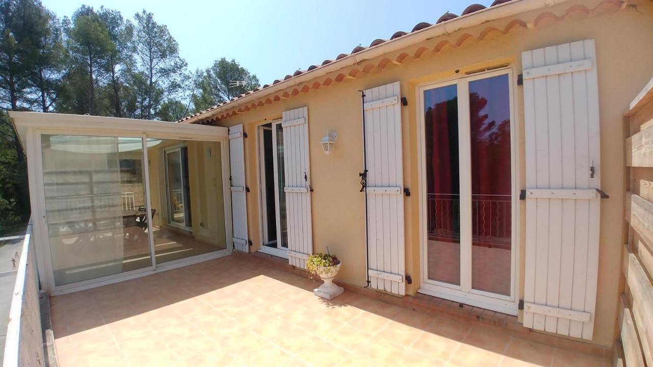 Charmante Maison Climatisee Avec Piscine Draguignan Esterno foto