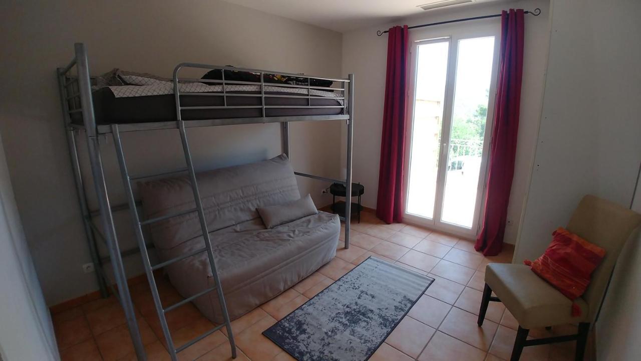 Charmante Maison Climatisee Avec Piscine Draguignan Esterno foto